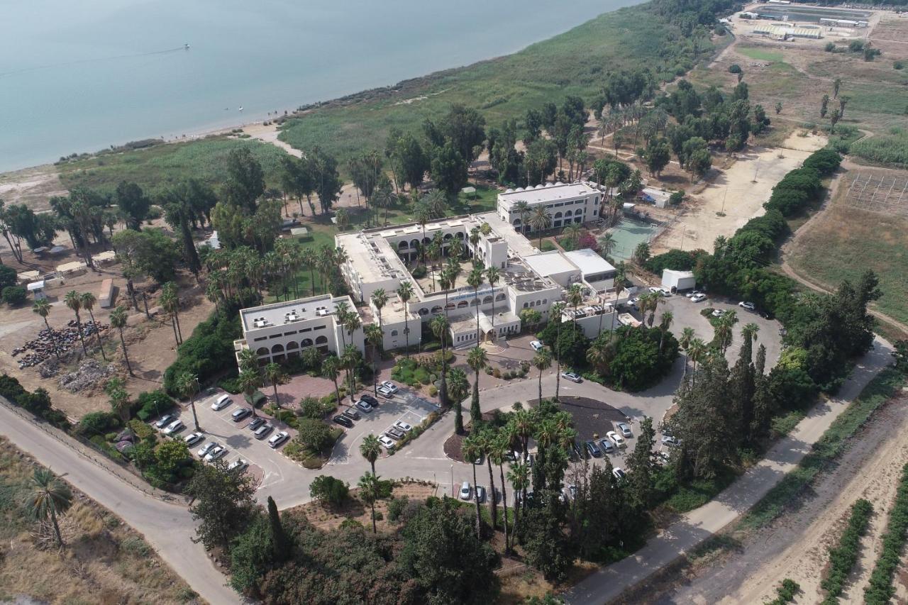 Hi - Karei Deshe Hostel Khirbet Minim Exterior photo