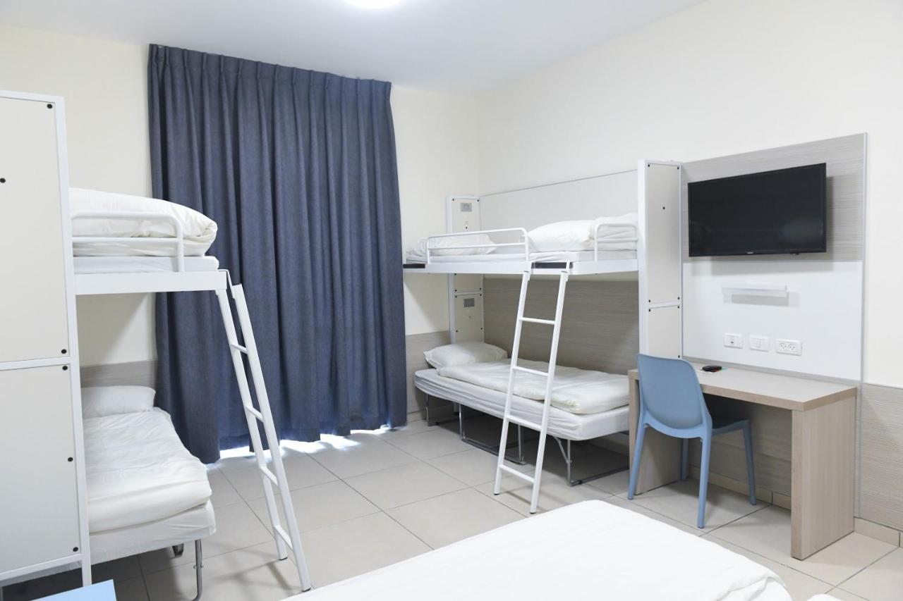 Hi - Karei Deshe Hostel Khirbet Minim Exterior photo